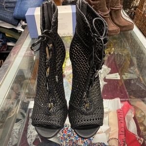 Sam Edelman Woven/Wicker Ankle Boots - 8